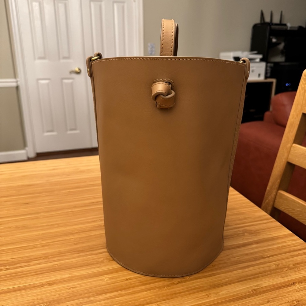 NWT Lindquist Object Cyl in Dune Vachetta